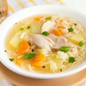 receta sopa de pollo